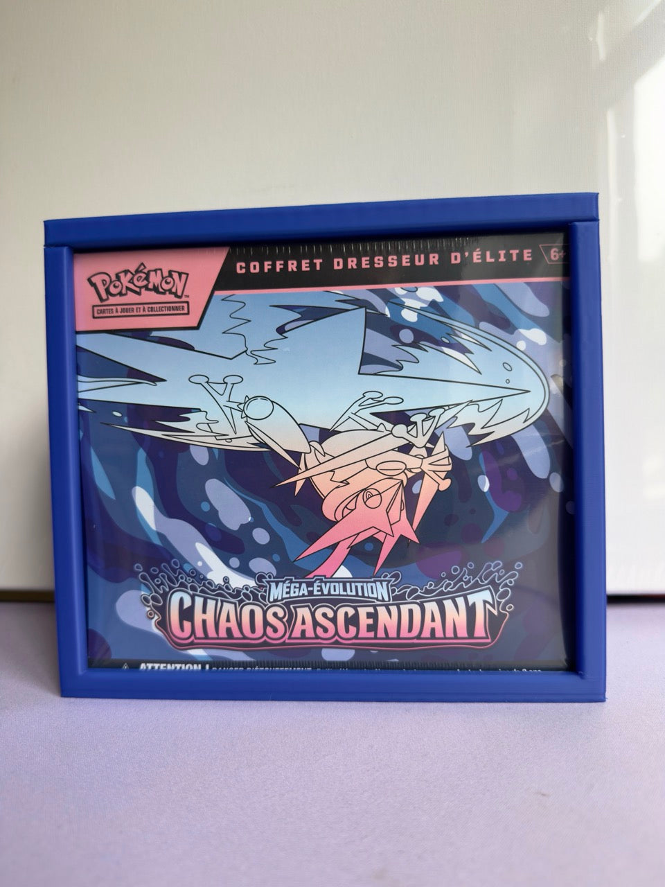 Protection d'ETB Chaos Rising ME4 - Chaos Ascendant ( Logo anglais)