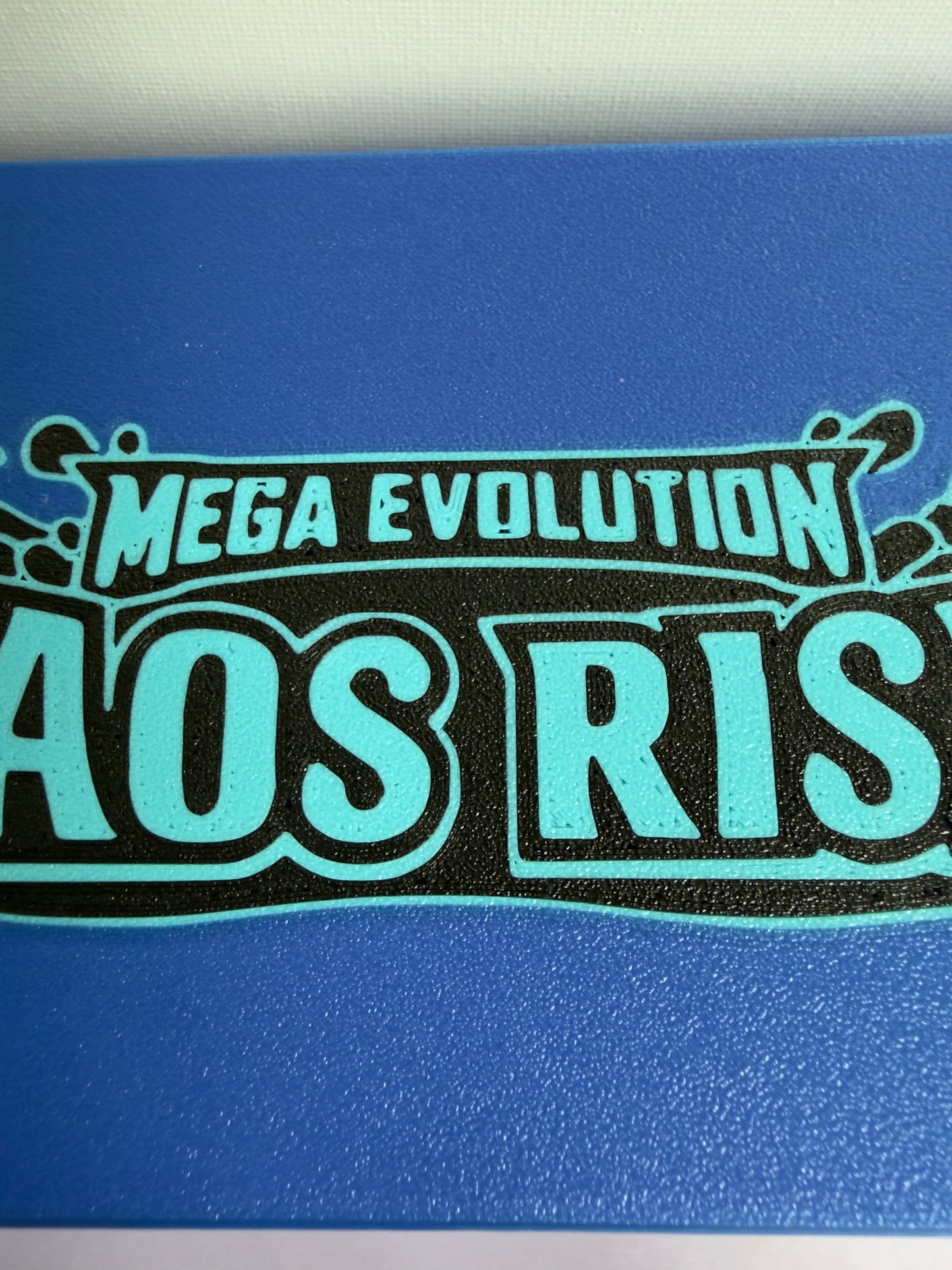 Protection d'ETB Chaos Rising ME4 - Chaos Ascendant ( Logo anglais)